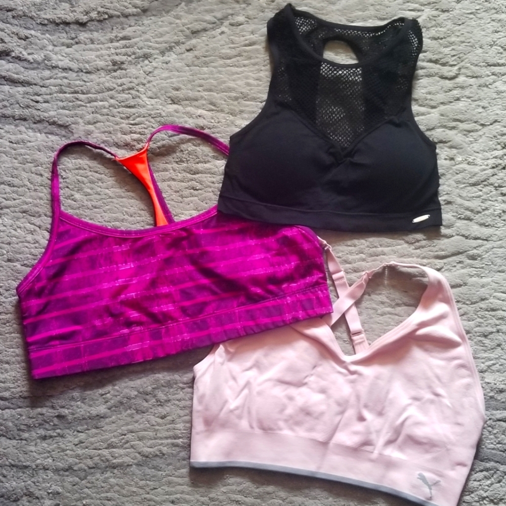 💋3/$20 Three sports bra bundle